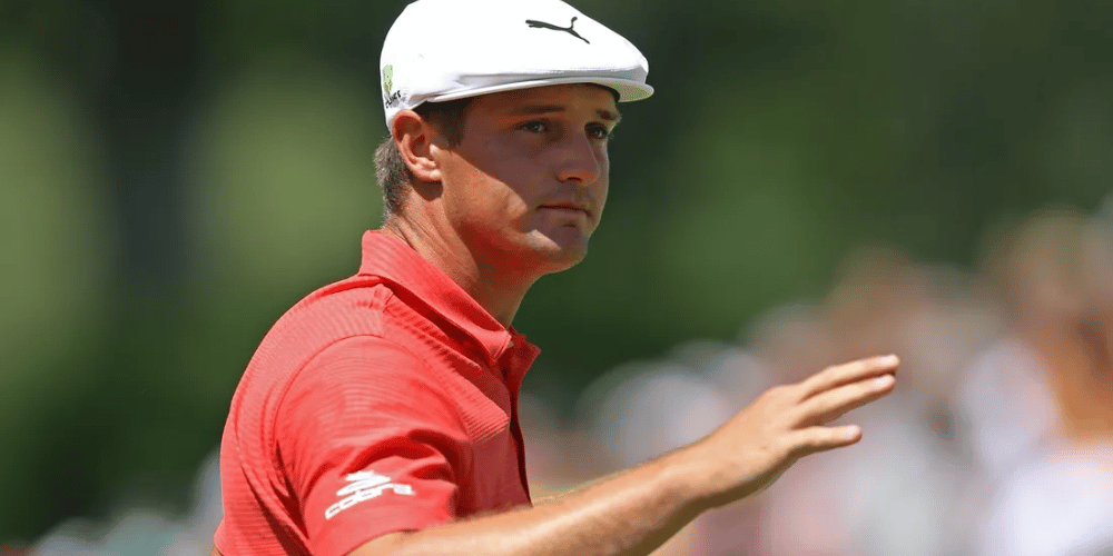 Bryson DeChambeau : USGA Rules DeChambeau Can't Use Compass 1 Bryson DeChambeau