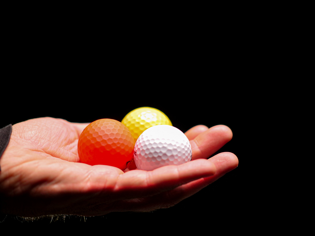 Do any pros use vice golf balls?